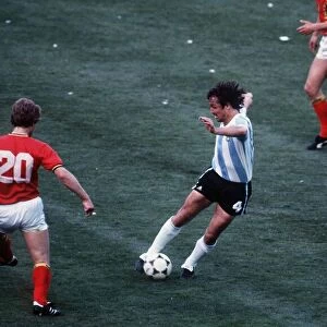 Argentina v Belgium World Cup 1982 football Daniel Bertoni (4