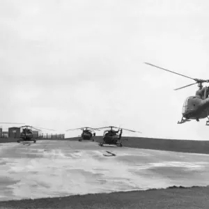 L'hélicoptère de l'armée de l'air décolle de Withernsea le 21 décembre 1976.