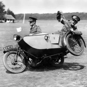 Armée - Britannique 1930 s. Motocyclette et side-car.