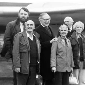 L'arrivée des otages britanniques d'Iran à l'aéroport de Londres après l'Iran. L'arrivée des otages britanniques d'Iran à l'aéroport de Londres après l'Iran.