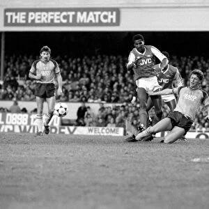 Arsenal 1 v. Southampton 0. Division One Football. December 1986 LF21-25-011
