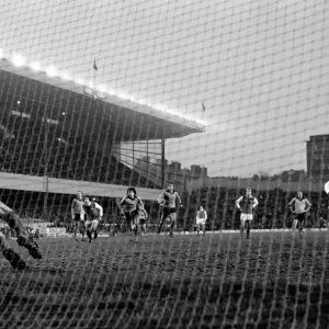 Arsenal 2 v. Derby County 0. Fútbol de la División 1 enero de 1980 LF