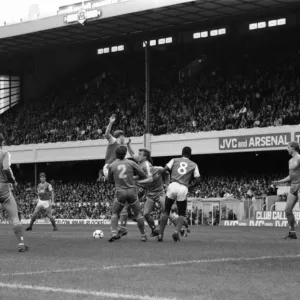 Arsenal 3 v. Chelsea 1. Division One Football. October 1986 LF20-14-022