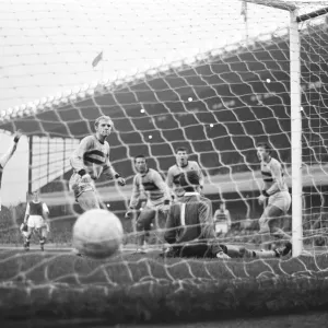 Arsenal 3 v West Ham United 3. Old League Division one at Highbury Stadium Arsenal 3 v West Ham United 3. Old League Division one at Highbury Stadium