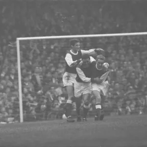 Arsenal 3 v West Ham United 3. Old League Division one at Highbury Stadium Arsenal 3 v West Ham United 3. Old League Division one at Highbury Stadium