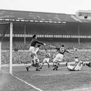 Arsenal v Chelsea F. A. Cup Semi-Final 1952 7 / 4 / 1952 C1758 / 1