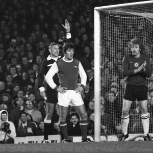 Arsenal vs Newcastle United. Puntuación final 5-3 a favor de Arsenal. 4 de diciembre de 1976
