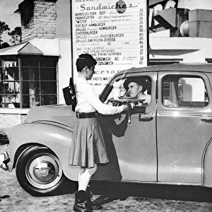 Arthur Helliwell Sunday People correspondant seen here in a typical American drive thru