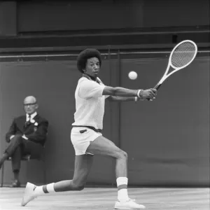 Arthur Robert Ashe, Jr. (July 10, 1943 - February 6, 1993) was an American World No Arthur Robert Ashe, Jr. (July 10, 1943 - February 6, 1993) was an American World No