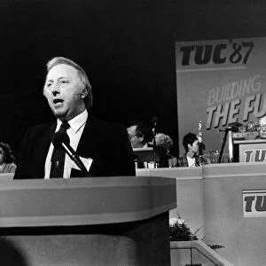 Arthur Scargill, leader of the National Union of Mineworkers making a speech during