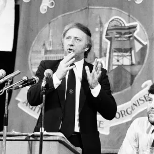 Arthur Scargill at the Ramsgate Miners Rally, Kent. 20th November 1984 Arthur Scargill at the Ramsgate Miners Rally, Kent. 20th November 1984