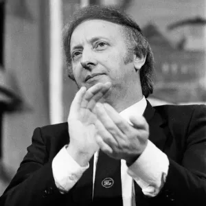 Arthur Scargill at the Ramsgate Miners Rally, Kent. 20th November 1984 Arthur Scargill at the Ramsgate Miners Rally, Kent. 20th November 1984