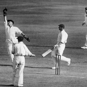 The Ashes 1932 - 1st Test at Sydney. Australia v England (The Bodyline Series