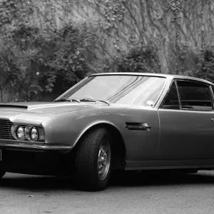 Aston Martin DBS V8 powered by Aston Martins own 5. 4 Litre all aluminum V8 Engine capable Aston Martin DBS V8 powered by Aston Martins own 5. 4 Litre all aluminum V8 Engine capable