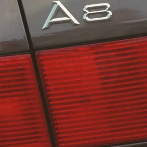 AUDI A8 CAR EXTERIOR AUGUST 1997 CLOSE UP OF LOGO AUDI A8 CAR EXTERIOR AUGUST 1997 CLOSE UP OF LOGO