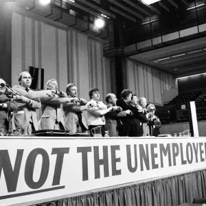 Auld Lang Syne'is sung at the final day of the Trades Union Congress Auld Lang Syne'is sung at the final day of the Trades Union Congress