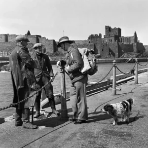 Australian David Hunt at Peel Castle in Peel, Isle of Man. May 1954 Australian David Hunt at Peel Castle in Peel, Isle of Man. May 1954