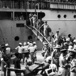 Australian forces arrive at Singapore during the Second World War