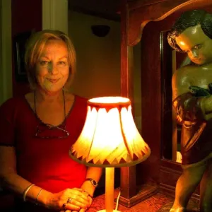 Author Sue Townsend in her house in Leicester - July 1999 Author Sue Townsend in her house in Leicester - July 1999