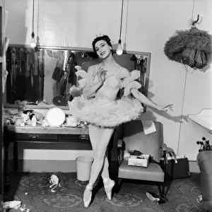 Ballet Dancer Belinda wright in her dressing room. April 1953 D2112-003