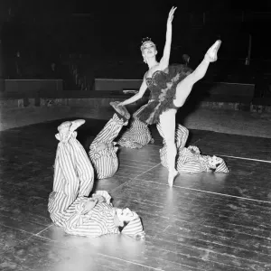 A ballet dancer during a circus rehearsal at Olympia, London, 14th December 1952