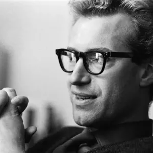 Bamber Gascoigne, TV personality, portrait at home. 1st November 1966 Bamber Gascoigne, TV personality, portrait at home. 1st November 1966