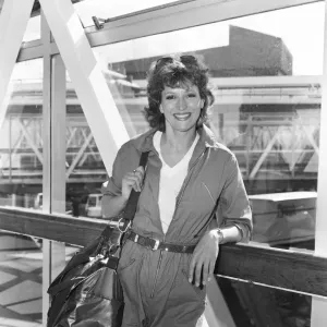 Barbara Dickson Arrives at London Airport Print 1981