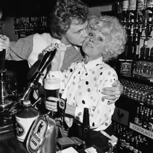 Barbara Windsor and Steve Hollings at The Plough Print 1985 Barbara Windsor and Steve Hollings at The Plough Print 1985