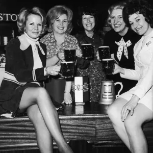 Five barmaids who were chose at the Bristol Area final for the Daily Mirror Bairmaid of