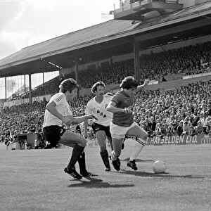Barnsley 3 v. Bolton 0. September 1981 MF03-08-070