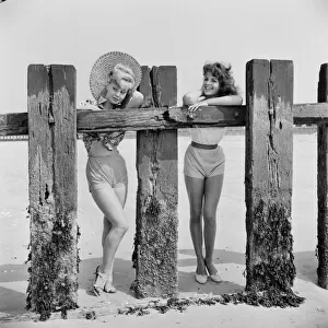 Beach Glamour: Having holiday fun in the sun at Minnis Bay near Margate, Kent
