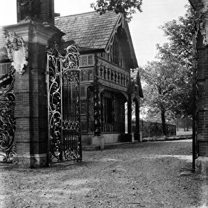 Beaconsfield, Entrance to Hall Barn, Buckinghamshire. Circa September 1928