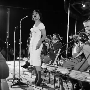 Beaulieu Jazz Festival. Pictured, singer Cleo Laine. August 1959 Beaulieu Jazz Festival. Pictured, singer Cleo Laine. August 1959
