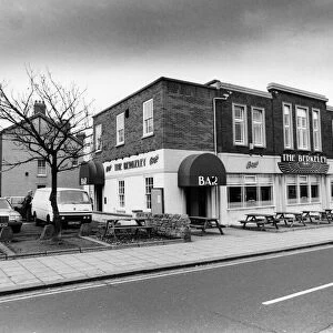 The Berkeley Tavern, Marine Avenue, Whitely Bay. 10th November 1989