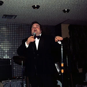 Bernard Manning on stage with microphone August 1981 vfr1