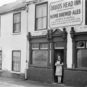 Beryl Fellows, barmaid at the Druids Head Inn in Coseley