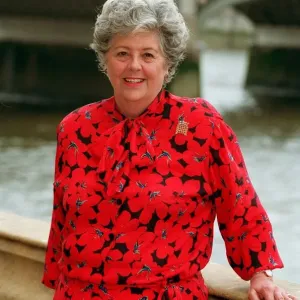 BETTY BOOTHROYD, LABOUR PARTY - 28 / 04 / 1992 BETTY BOOTHROYD, LABOUR PARTY - 28 / 04 / 1992