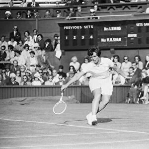 Billie Jean King (USA) vs Britains Winnie Shaw during there Centre Court Women