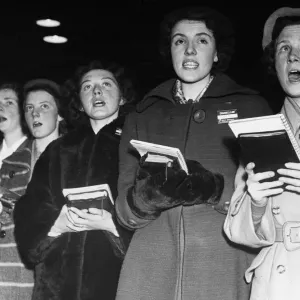 Billy Graham crusade march in Glasgow, Scotland. The Audience join in hymn singing Billy Graham crusade march in Glasgow, Scotland. The Audience join in hymn singing