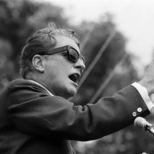 Billy Graham took to the open-air today for a short meeting in Hyde Park adjacent to