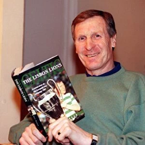 Billy McNeill holding the Lisbon Lions Book