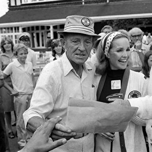 Bing Crosby Bob Hope and Katherine Crosby 1975 open the Colgate European Womens