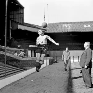 Blackpool Football Club. Stan Mortensen heading the ball during training Blackpool Football Club. Stan Mortensen heading the ball during training