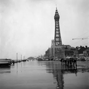 Blackpool after the storm. The deserted beach. June 1960 M4318