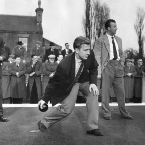 Bobby Charlton (Manchester United footballer), (centre) playing bowls at Rainhill Bobby Charlton (Manchester United footballer), (centre) playing bowls at Rainhill