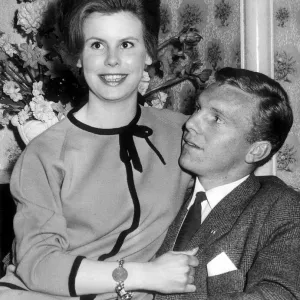 Bobby Moore Football Player - May 1962 with his Fiance Tina Dean Mirrorpix Bobby Moore Football Player - May 1962 with his Fiance Tina Dean Mirrorpix