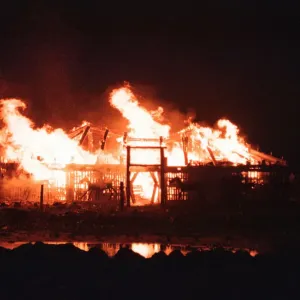 Feuerwerkabend in Skinningrove, Nord-Yorkshire (England), am 5. November 1994