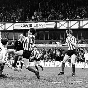 Boro Boys v Sunderland, Colin West has a volley charged down by Sunderland