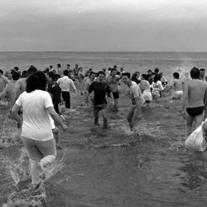Boxing Day at Redcar Seafront. 26th December 1988 Boxing Day at Redcar Seafront. 26th December 1988
