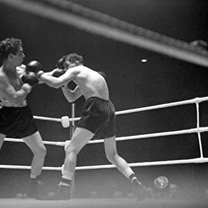 Boxing at Harringay Terry Allen v. Rinty Monaghan. February 1949 O16785